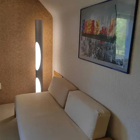 Apartment Renovated 1 In Cologne